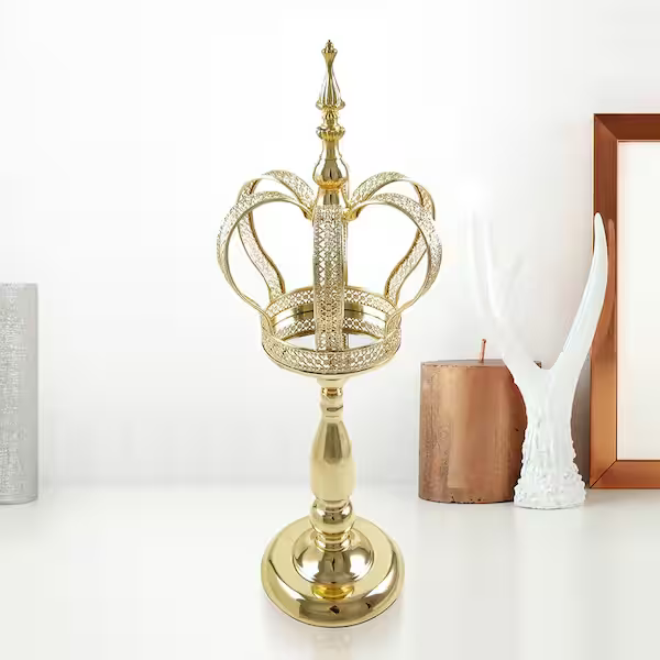 gold-candle-holder